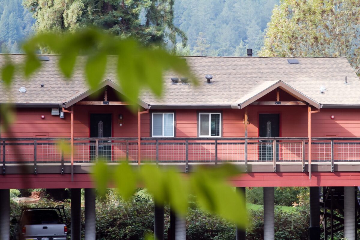 FPO: Creekside Suites Among Redwoods