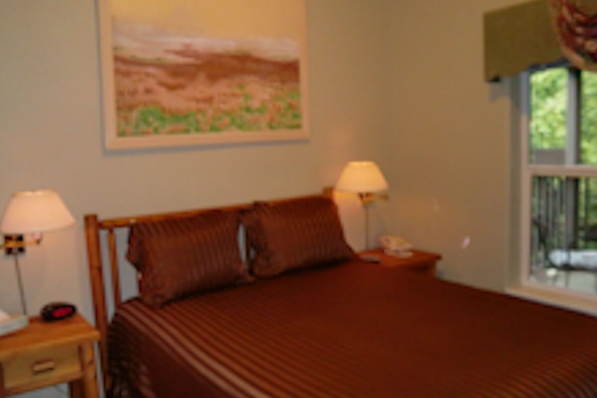 Heron Suite — Bedroom