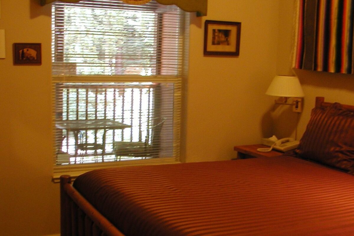 poppy-bedroom-e1564086397861