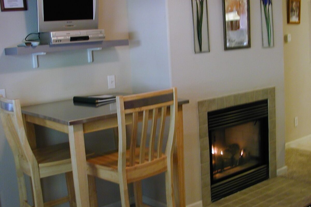 poppy-living-room-2-e1564091452227